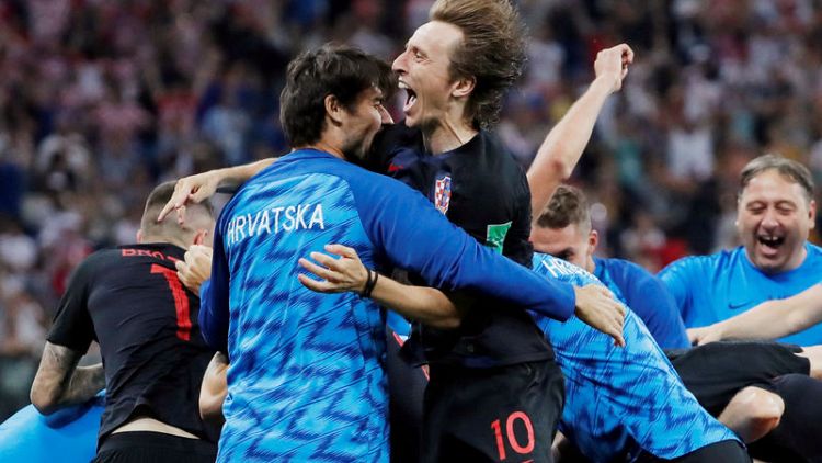 Modric-led Croatia stutter closer to World Cup glory
