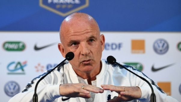 France: "Etre patient" face à l'Uruguay, qui "ne prend pas de but", dit Stéphan France: "Etre patient" face à l'Uruguay, qui "ne prend pas de but", dit Stéphan