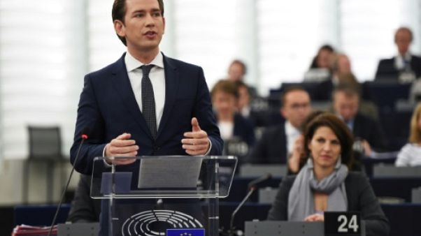 Compromis migratoire en Allemagne: l'Autriche prête à "protéger" ses frontières Compromis migratoire en Allemagne: l'Autriche prête à "protéger" ses frontières