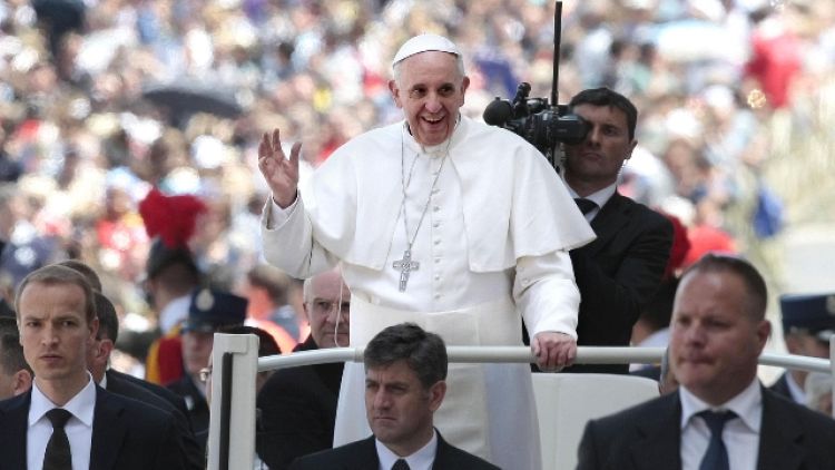 Papa pregherà a Bari con 50mila fedeli