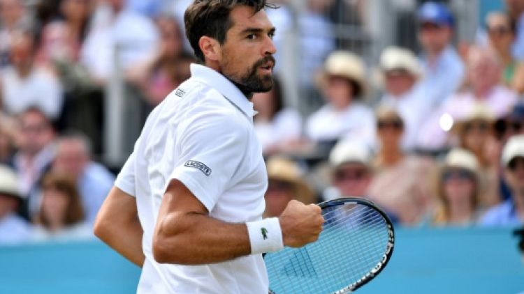 Wimbledon: Shapovalov domine Chardy et donne rendez-vous à Paire