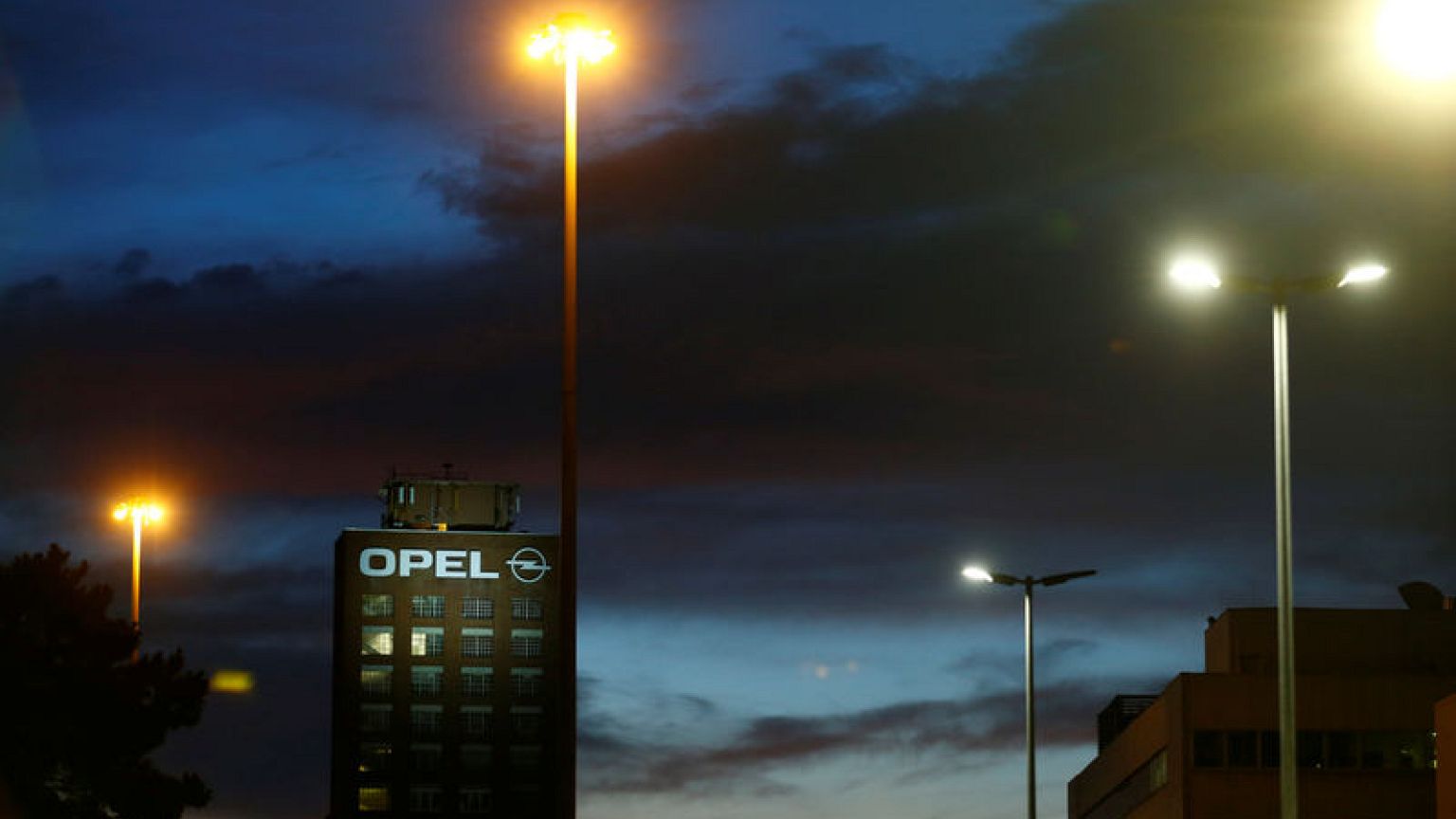 Opel labour boss expects to sign collective agreement this week