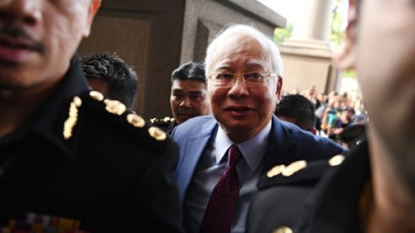 Malaisie: l'ex-Premier ministre Najib inculpé de corruption Malaisie: l'ex-Premier ministre Najib inculpé de corruption