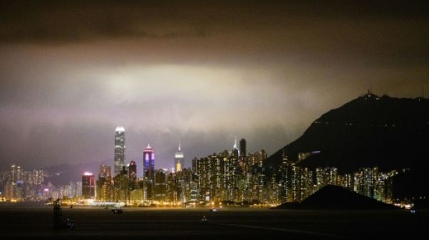 Visas: la justice hongkongaise donne raison à un couple de lesbiennes Visas: la justice hongkongaise donne raison à un couple de lesbiennes