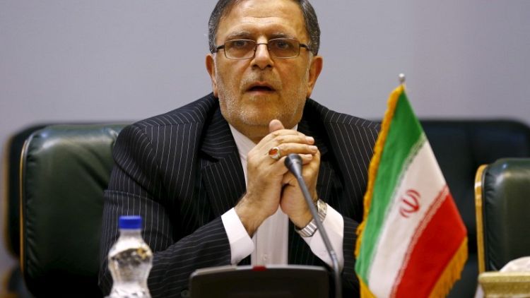 وكالة: إيران تدشن سوقا ثانوية للصرف الأجنبي