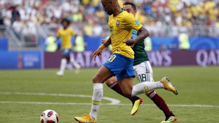Ronaldo, arbitri non aiutano Neymar
