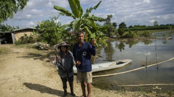 Thaïlande: les paysans, victimes stoïques des pompages dans la grotte Thaïlande: les paysans, victimes stoïques des pompages dans la grotte