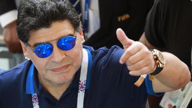 Mondiali: scuse Maradona a Fifa, arbitri