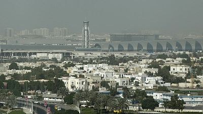 عدد المسافرين عبر مطار دبي يتراجع للشهر الثاني عدد المسافرين عبر مطار دبي يتراجع للشهر الثاني