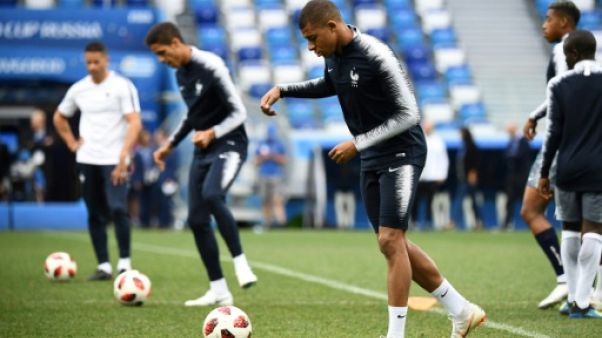 Mondial-2018: la France et le Brésil à la recherche du dernier carré Mondial-2018: la France et le Brésil à la recherche du dernier carré