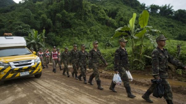 Thaïlande: les enfants bloqués dans une grotte inondée écrivent à leurs parents Thaïlande: les enfants bloqués dans une grotte inondée écrivent à leurs parents