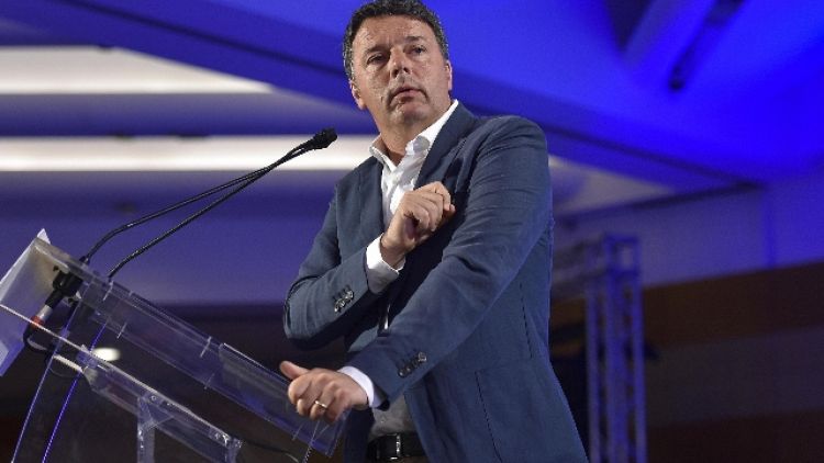 Renzi, Macron è chiave contro populisti