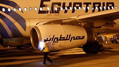 فرنسا ترجح أن يكون حريق بقمرة القيادة وراء تحطم طائرة مصر للطيران في 2016