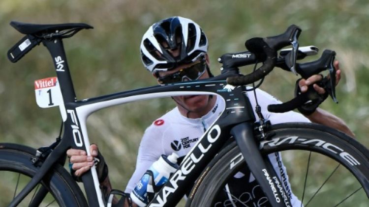 Tour de France: Froome, une chute sans gravité... sauf au classement