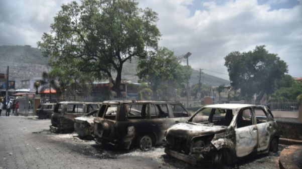 Hausse des carburants en Haïti: le président appelle les manifestants à rentrer chez eux Hausse des carburants en Haïti: le président appelle les manifestants à rentrer chez eux