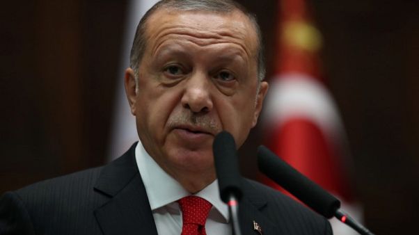تركيا تعزل أكثر من 18 ألف موظف قبل رفع متوقع لقانون الطوارئ تركيا تعزل أكثر من 18 ألف موظف قبل رفع متوقع لقانون الطوارئ