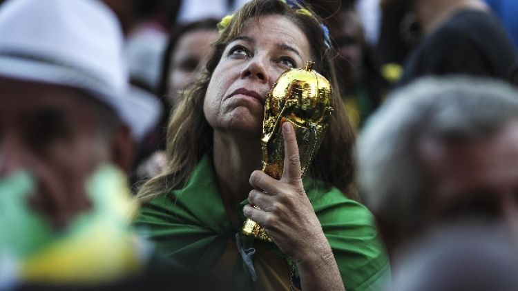 Mondiali: Papa a brasiliani, 'coraggio!'