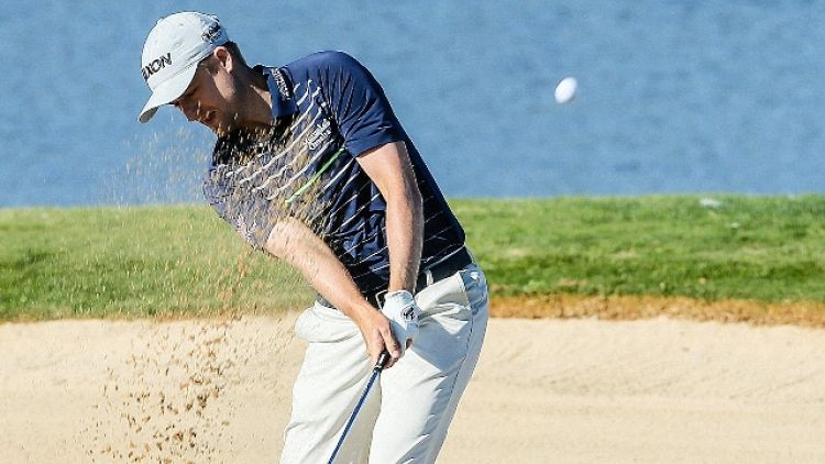 Golf: Irish Dubai, Knox vittoria playoff
