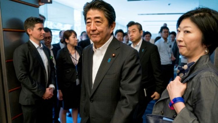Intempéries au Japon: Abe annule une tournée dans quatre pays