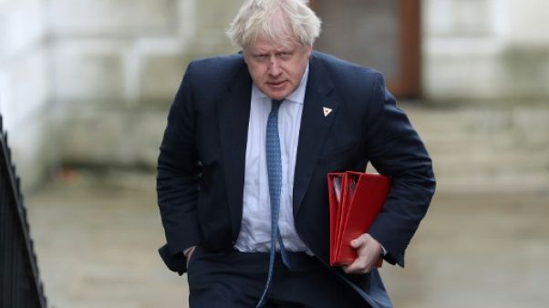 Désaccords sur le Brexit: Theresa May perd deux poids lourds de son gouvernement Désaccords sur le Brexit: Theresa May perd deux poids lourds de son gouvernement