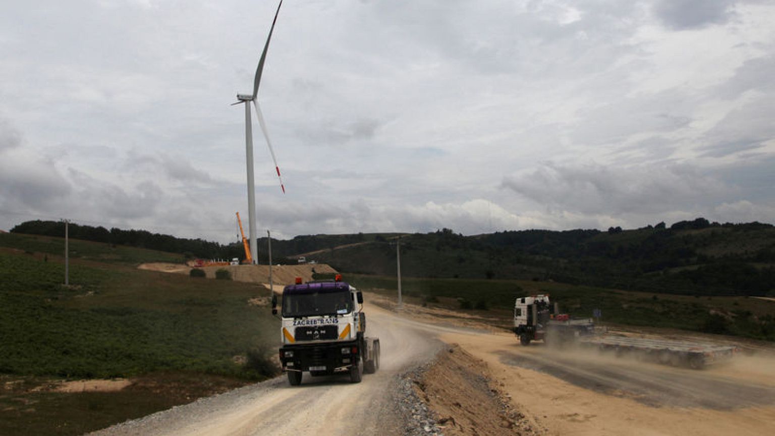 Serbia could face penalty after row with Kosovo slows Europe's clocks again