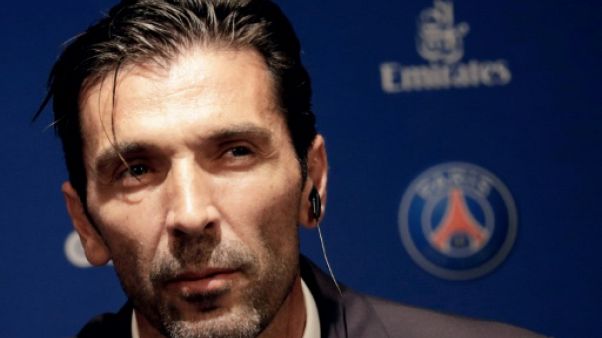 Paris-SG: "Personne ne m'a jamais dit que j'étais titulaire a priori", assure Buffon Paris-SG: "Personne ne m'a jamais dit que j'étais titulaire a priori", assure Buffon