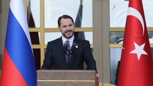 Turquie: Erdogan dévoile un nouveau cabinet avec son gendre aux Finances Turquie: Erdogan dévoile un nouveau cabinet avec son gendre aux Finances