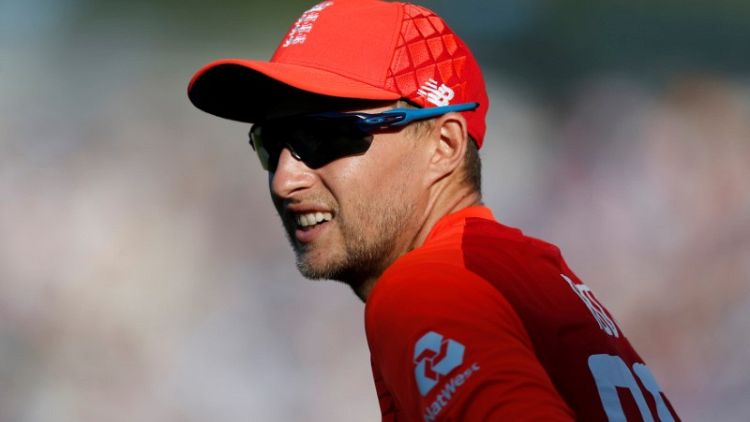 Root will be spurred on by T20 axe, says Farbrace