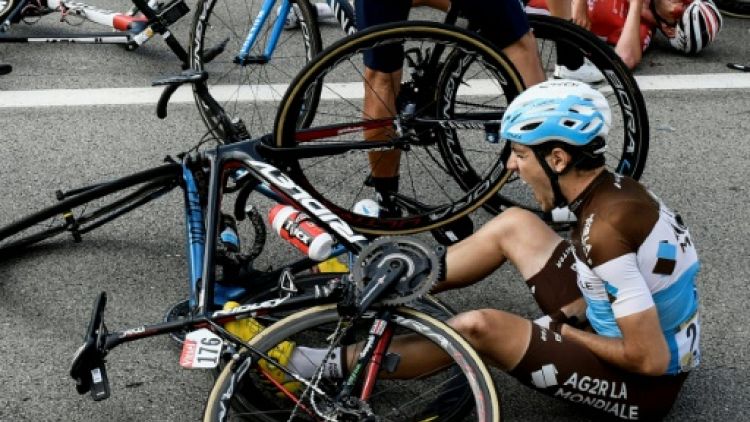 Tour de France: Domont blessé à une clavicule 