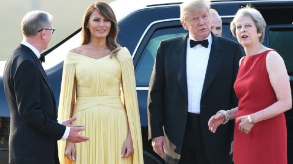 Donald Trump tacle Theresa May et douche ses espoirs d'un accord commercial Donald Trump tacle Theresa May et douche ses espoirs d'un accord commercial