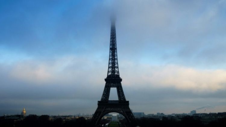 Mondial: la tour Eiffel fermée dimanche pour raisons de sécurité