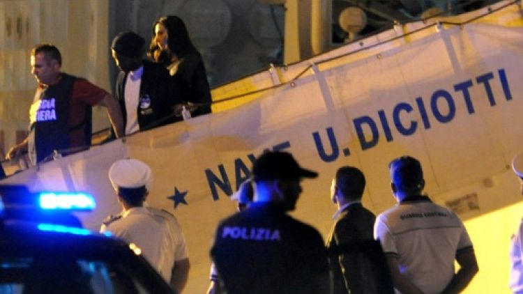 Les migrants du "Diciotti" autorisés à débarquer en Sicile