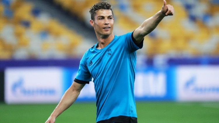 Ronaldo: tramonta ipotesi show lunedì