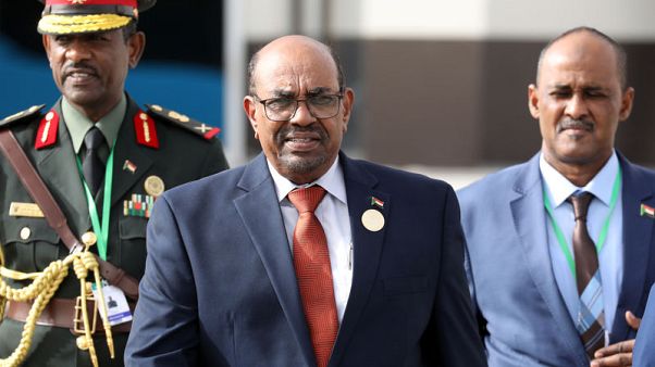 السودان يمدد وقف إطلاق النار مع المتمردين حتى نهاية العام السودان يمدد وقف إطلاق النار مع المتمردين حتى نهاية العام