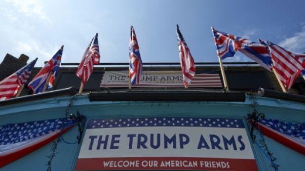 Dans un Londres hostile à Trump, un pub lui déroule le tapis rouge Dans un Londres hostile à Trump, un pub lui déroule le tapis rouge