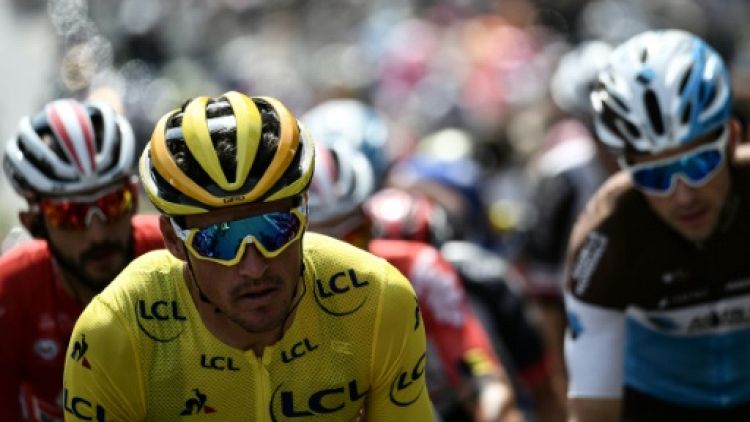 Tour de France: départ de la 7e étape, la plus longue