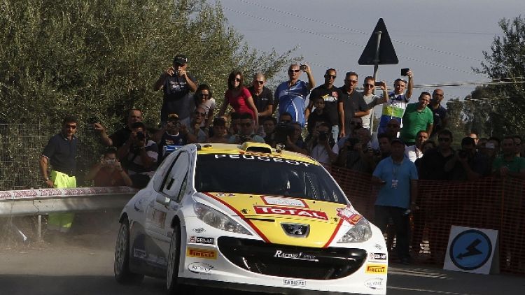 Ferito in test campione rally Andreucci