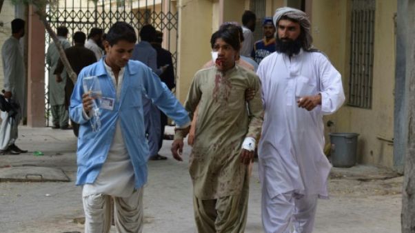 Pakistan: au moins 128 morts dans un attentat suicide contre un meeting électoral Pakistan: au moins 128 morts dans un attentat suicide contre un meeting électoral