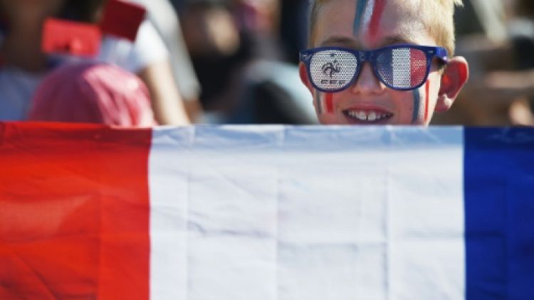 Mondial: avant la finale, la fièvre monte pour des millions de Français
