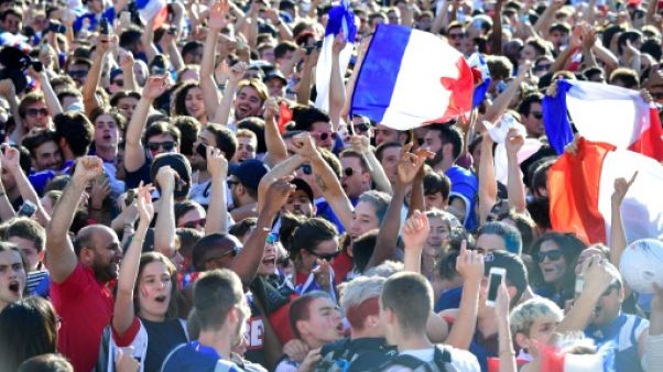 D'Ottawa à Berlin, les Bleus félicités pour leur sacre D'Ottawa à Berlin, les Bleus félicités pour leur sacre