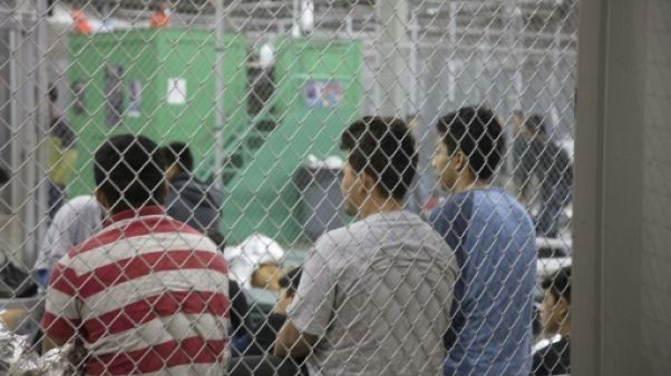 Sous pression de Trump, la Californie juge les clandestins à la chaîne Sous pression de Trump, la Californie juge les clandestins à la chaîne