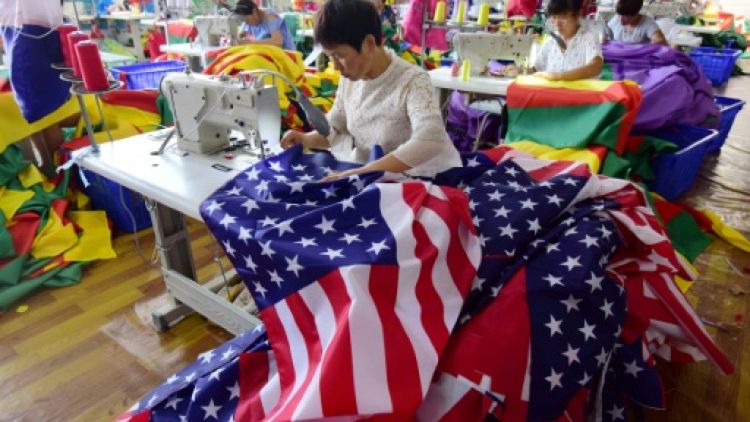 Guerre commerciale ou pas, la Chine vend ses drapeaux à Trump