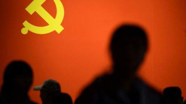 Une Chinoise en détention pour avoir maculé une photo du président Une Chinoise en détention pour avoir maculé une photo du président