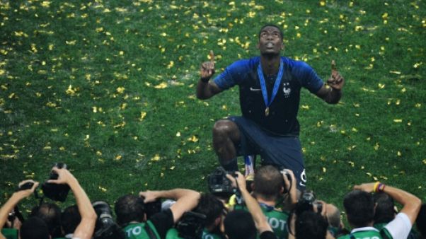 Equipe de France: le maillot à deux étoiles pas disponible avant mi-août Equipe de France: le maillot à deux étoiles pas disponible avant mi-août