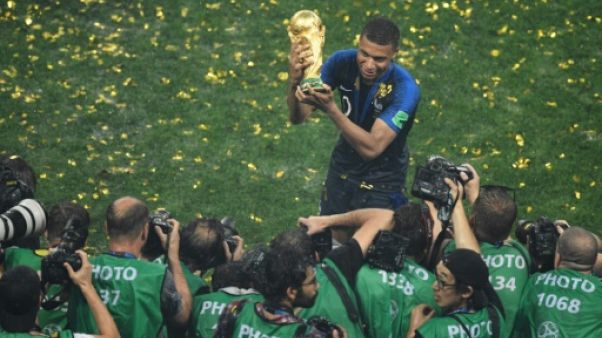 Mondial-2018: champion du monde, "un nouveau palier" dans la vie de Mbappé Mondial-2018: champion du monde, "un nouveau palier" dans la vie de Mbappé