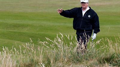 ترامب يلعب الجولف في منتجعه في اسكتلندا مقابل 77 ألف دولار من أموال الحكومة الأمريكية