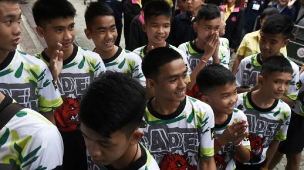 Thaïlande: les jeunes rescapés de la grotte racontent le "miracle" de leur sauvetage Thaïlande: les jeunes rescapés de la grotte racontent le "miracle" de leur sauvetage