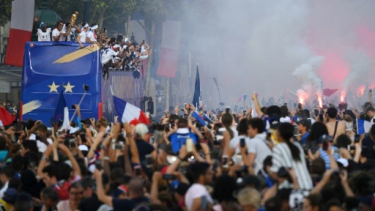 La parade des Bleus sur les Champs Elysées le 16 juillet 2018