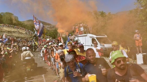 Tour de France: l'Alpe d'Huez, entre foule, ferveur et gloire Tour de France: l'Alpe d'Huez, entre foule, ferveur et gloire