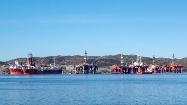 Norway rig owners consider lockout to try to break strike